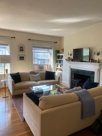 Building Photo - 244 Beacon St