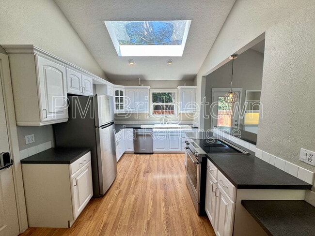 Building Photo - 11731 SW 41st Ave