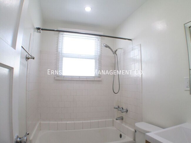 Building Photo - 4541 N Banner Dr