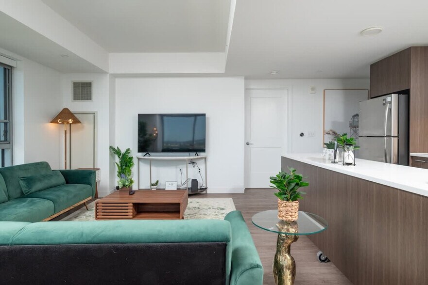 Building Photo - 425 Massachusetts Ave