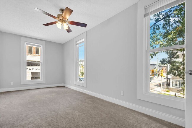 Building Photo - 645 N College Ave