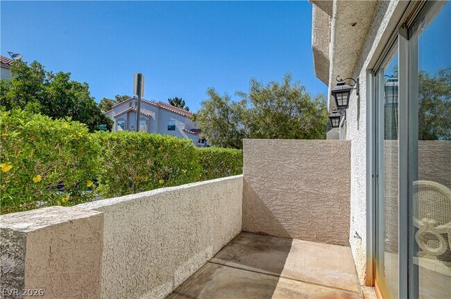 Building Photo - 4040 Castle Cove Dr