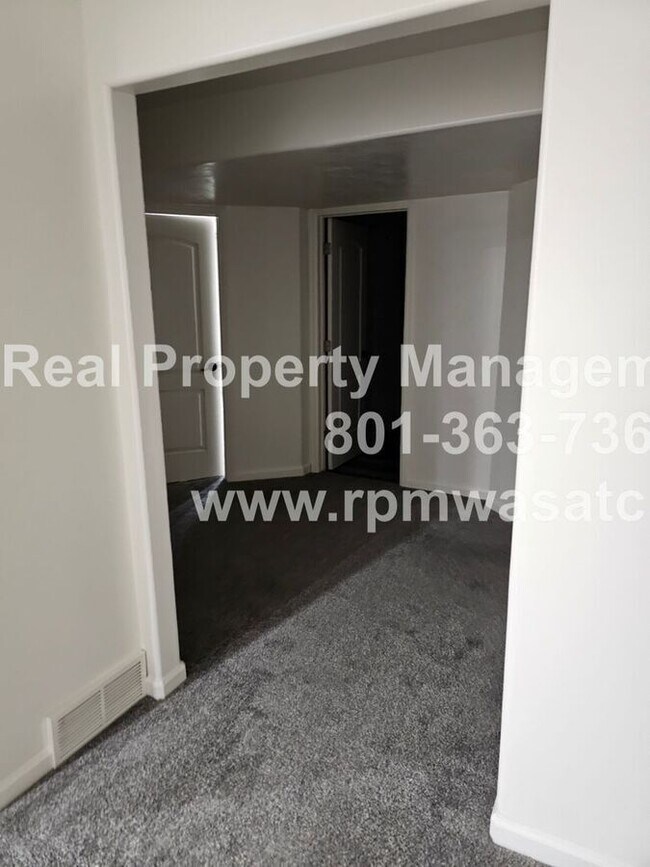 Building Photo - 4120 Juniper Hills Dr