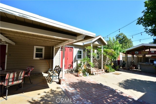 Building Photo - 14320 La Cuarta St