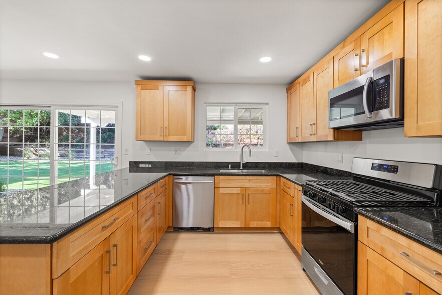 Building Photo - 3361 Wichita Falls Ave