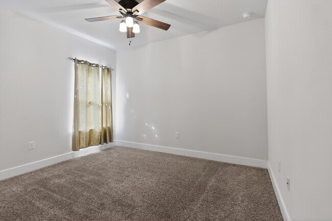 Building Photo - 1110 Shoal River Dr