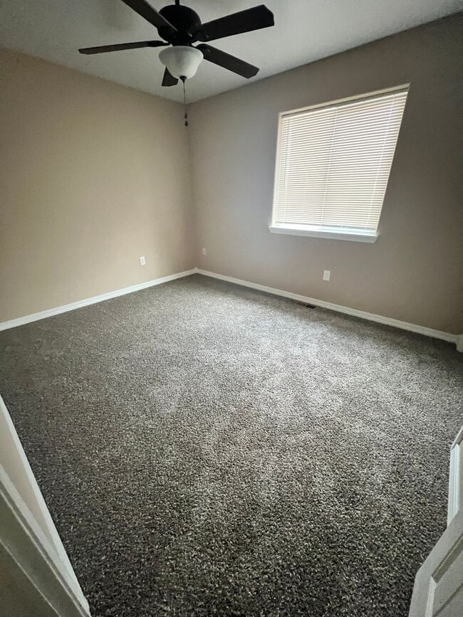 Building Photo - "Beautiful 4 Bedroom House For Rent" - Not furnished