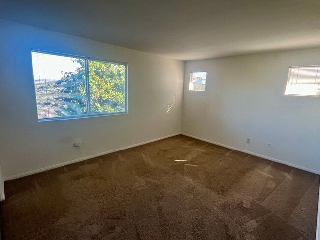 Building Photo - Aviara 4 BD, 3BA in gated community