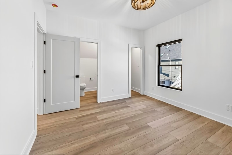 Building Photo - 2133 N Talbott St