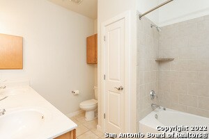 Building Photo - 7342 Oak Manor Dr