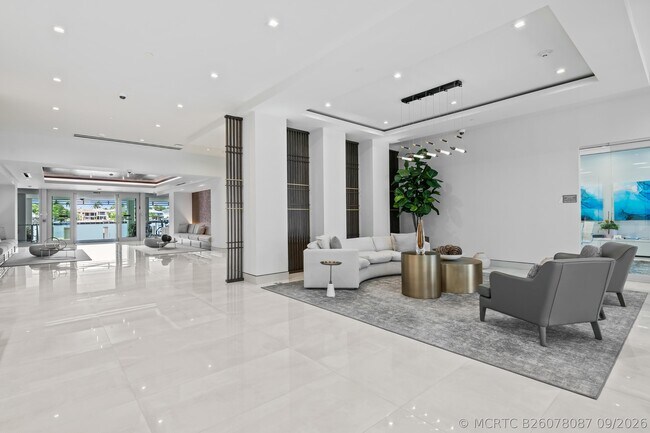 Building Photo - 435 Bayshore Dr