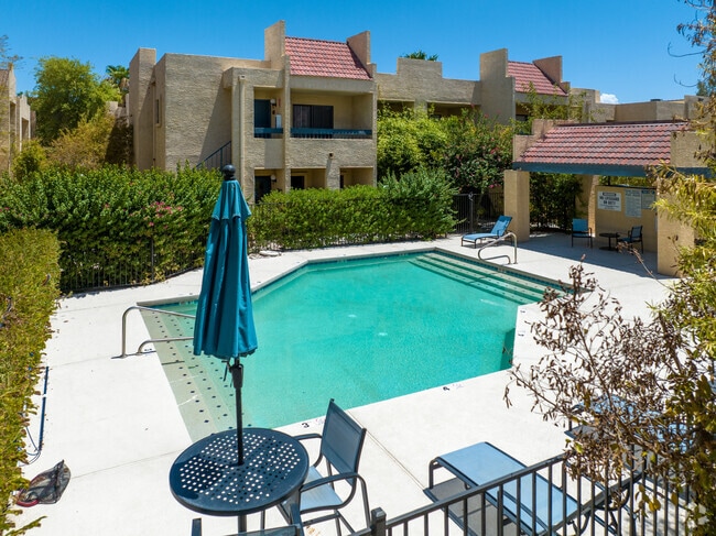 Building Photo - El Diablo Apartments