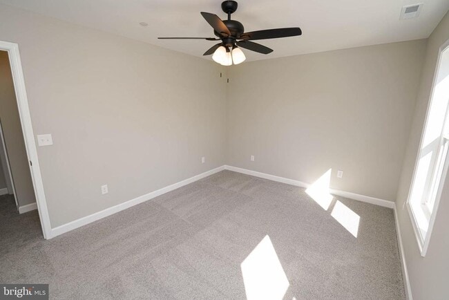 Building Photo - 621 Cedar St