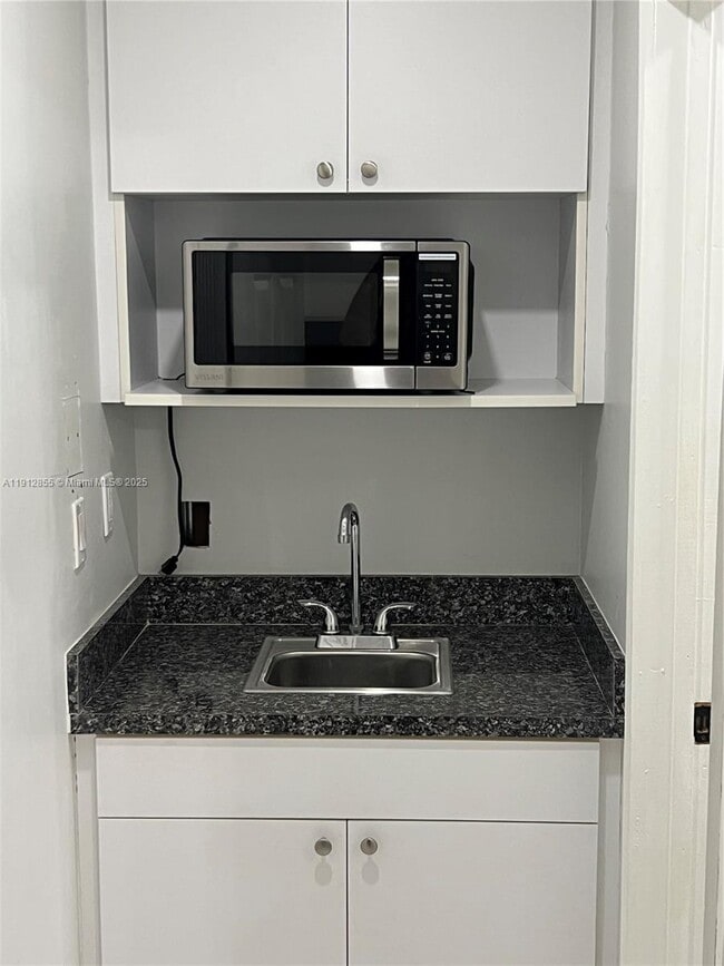 Building Photo - 14364 SW 159th Terrace