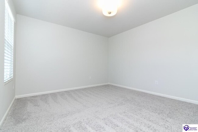 Building Photo - 104 Ashwood Ave