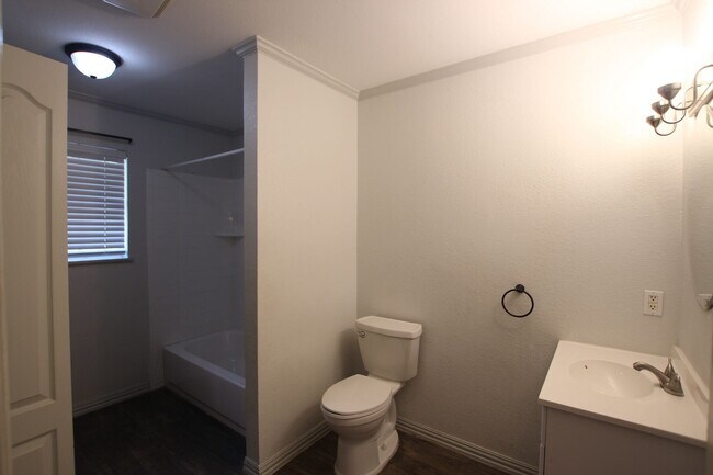 Building Photo - 316 Clemson Dr