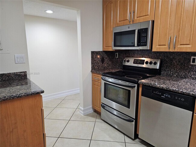 Building Photo - 8415 SW 107th Ave