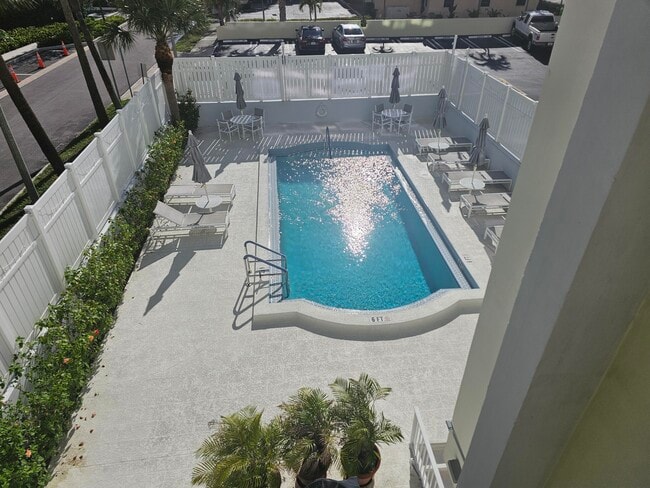 Building Photo - 1501 S Flagler Dr