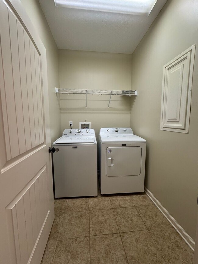 Building Photo - Valley Chase Subdivision!