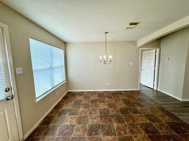 Building Photo - 19703 Billineys Park Dr