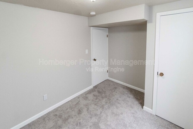 Building Photo - 6604 N Greenwood Blvd