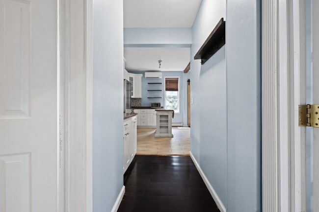 Building Photo - 414 59th St