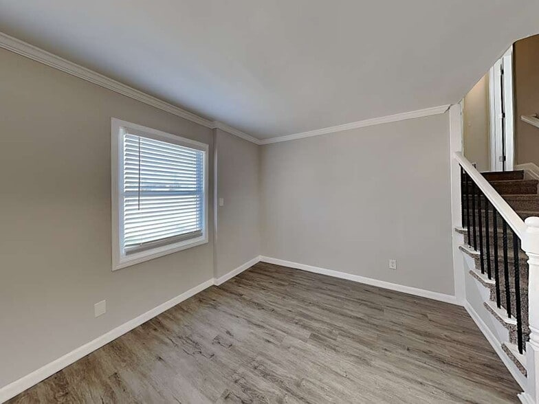 Building Photo - 337 Dartmouth Dr SW