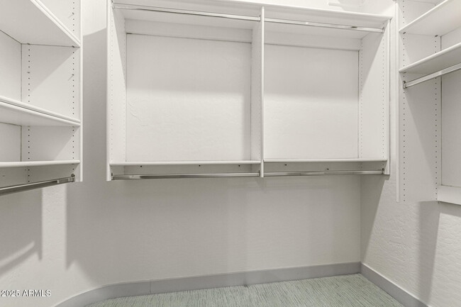 Building Photo - 15211 E Staghorn Dr