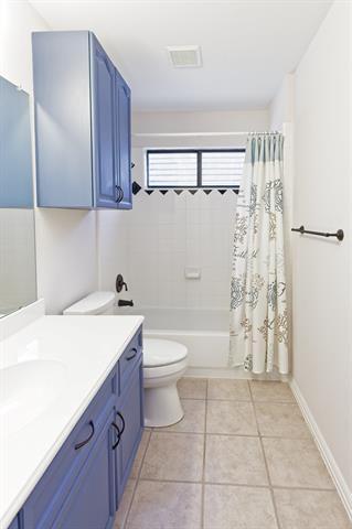 Building Photo - 17007 Vinland Dr
