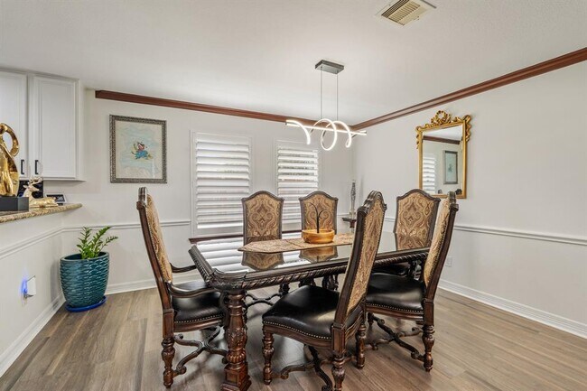 Building Photo - 703 Canyon Garden Dr