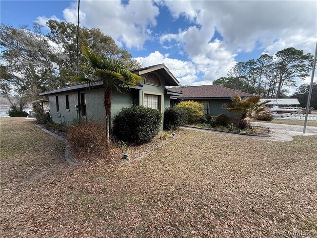 Building Photo - 2235 W Springlake Dr