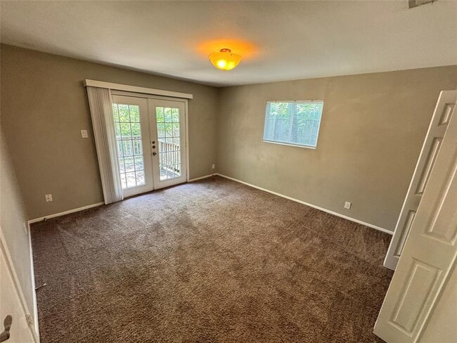 Building Photo - 2607 Parker Ln