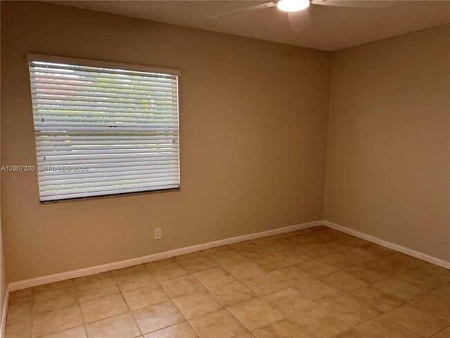 Building Photo - 12501 SW 14th St