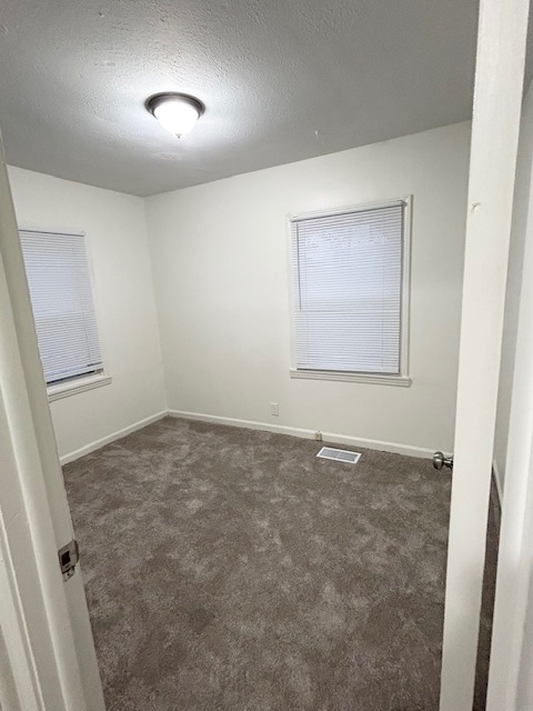 Building Photo - 6232 N Jacksonville Dr