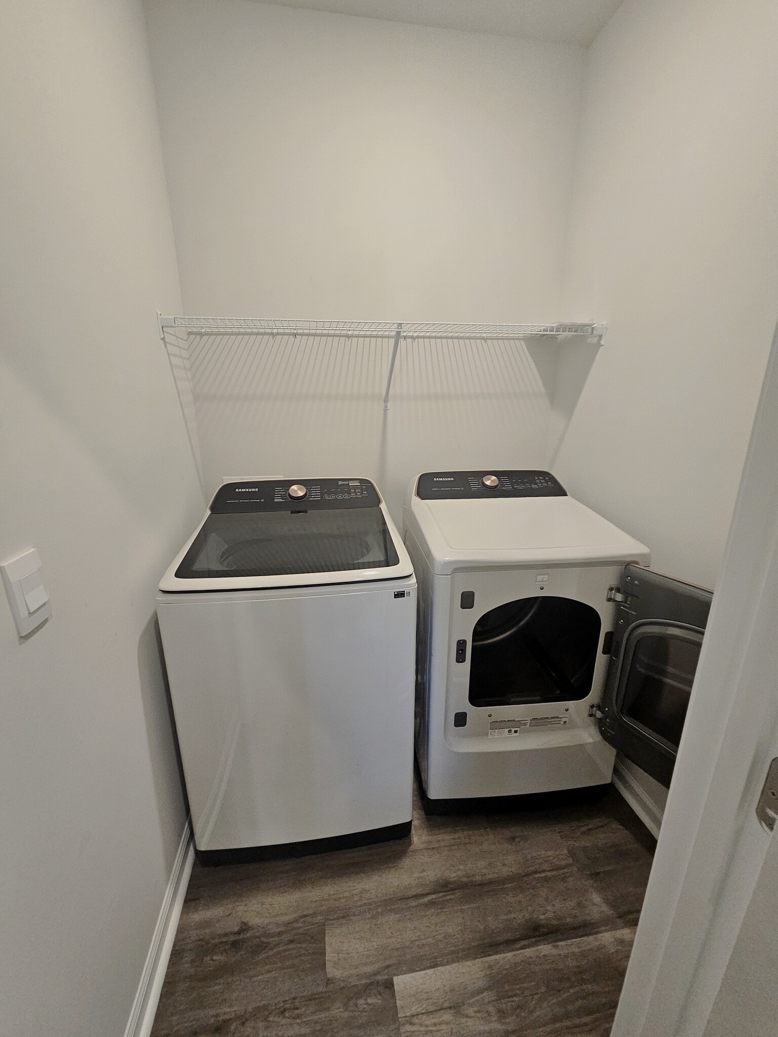 Building Photo - 3131 Fair Ridge Way