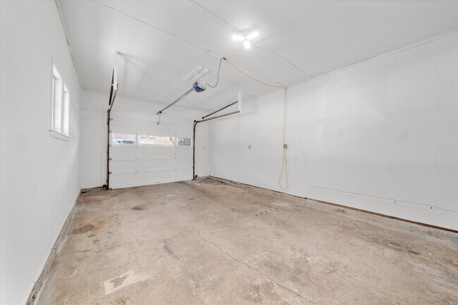 Building Photo - 249 W Nebraska St