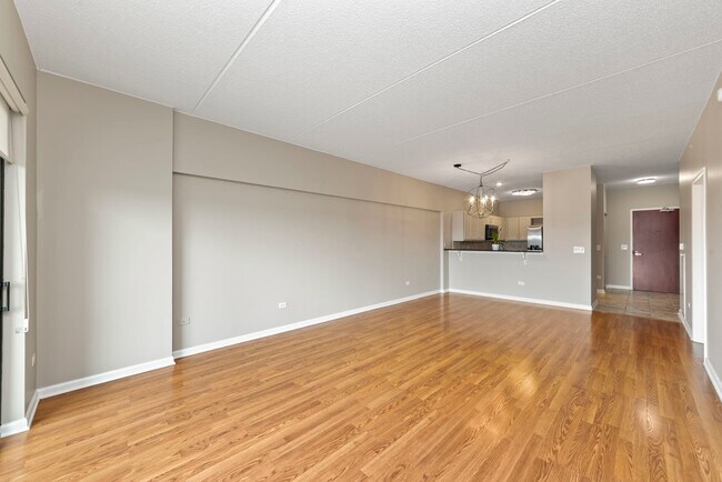 Building Photo - 6420 Double Eagle Dr