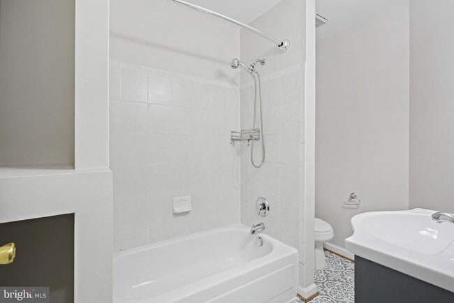 Building Photo - 9473 Clocktower Ln