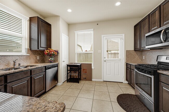 Building Photo - 17002 Devon Dogwood Trail