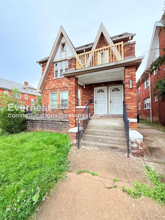 Building Photo - 2651 Calvert Ave