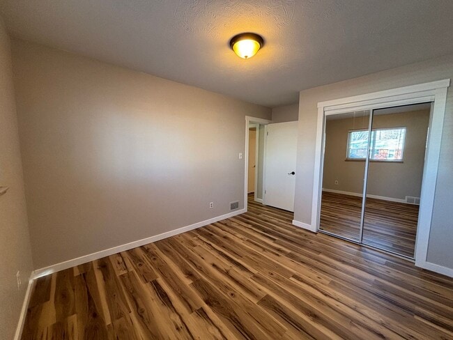 Building Photo - 3 Bed, 1 Bath Home for Rent, Available Now!