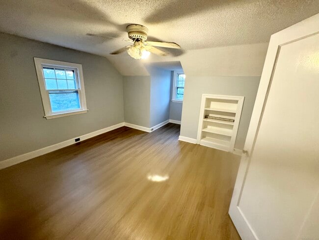 Building Photo - 205 Chipman St
