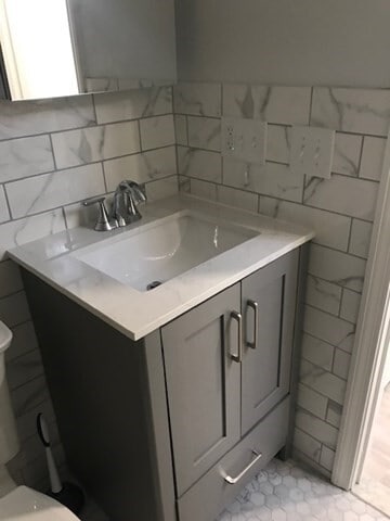 Building Photo - 205 Great Rd