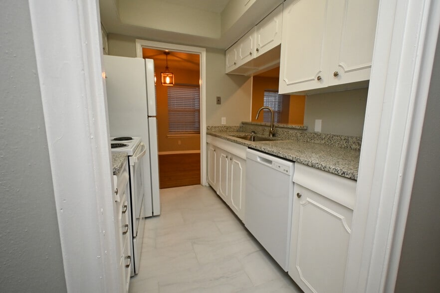 Front Entrance Kitchen 2 - 3730 Fairfield Ave