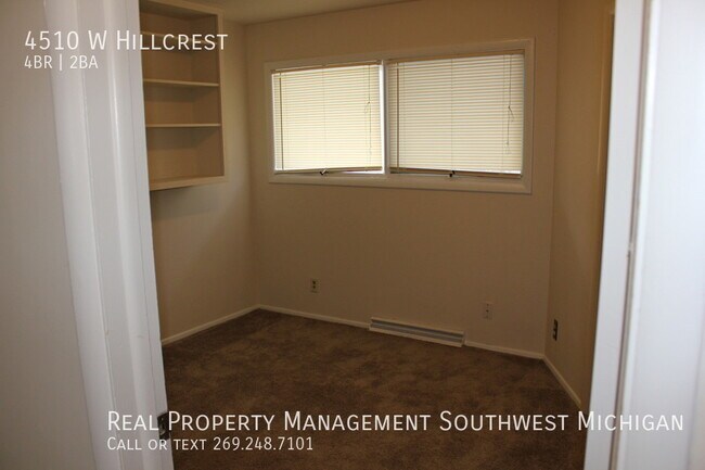 Building Photo - Four Bedroom Home Near Andrews University