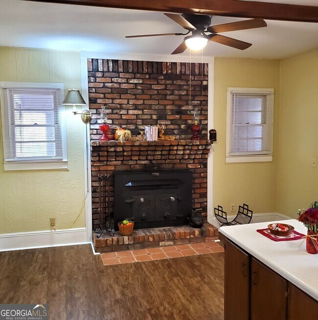 Building Photo - 7025 Rico Rd