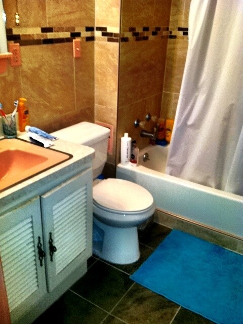 Building Photo - 2203 Bellfield Ave