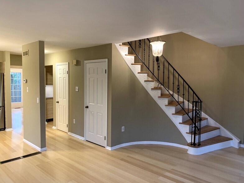 Open Floorplan - 54 Parchment Dr