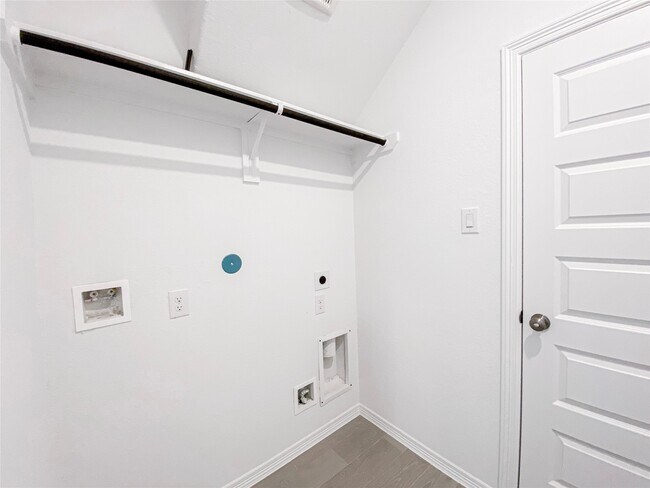 Building Photo - 5622 Tabula Rasa Dr