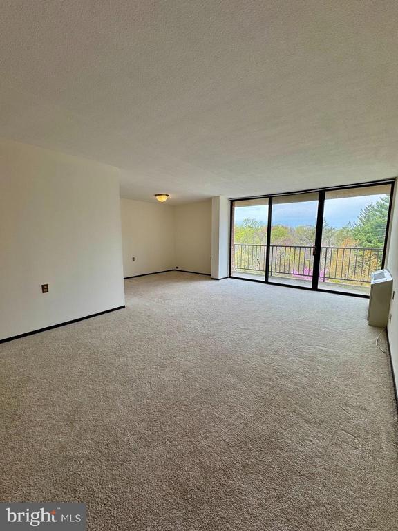 Building Photo - 801 Yale Ave